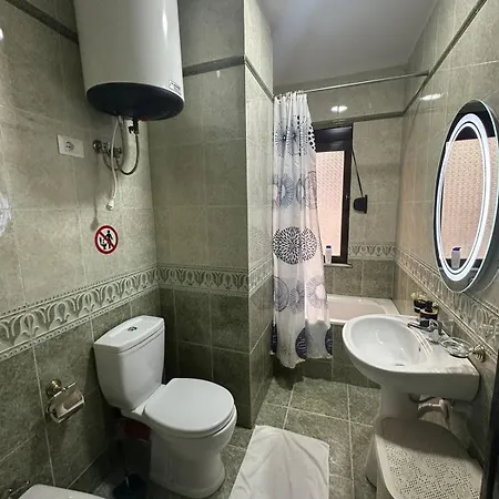 Nunu's Place At Location Blloku *